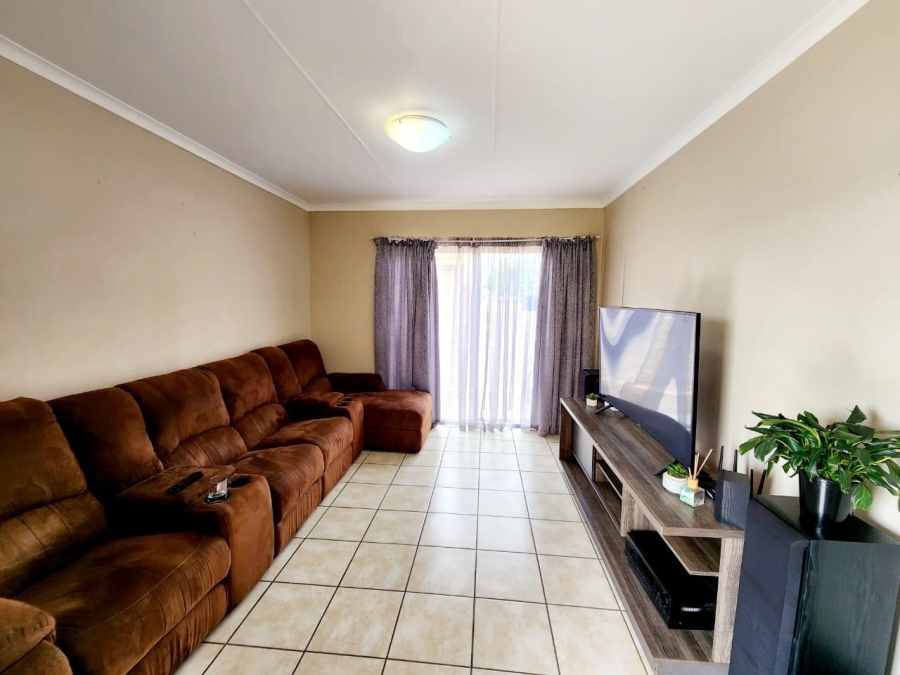 3 Bedroom Property for Sale in Waterkloof Hill Estate North West